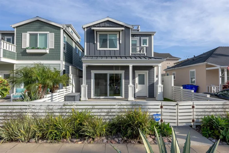 867 Wilbur Avenue, San Diego, CA 92109