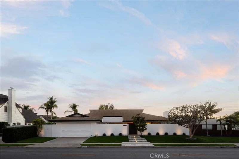 1001 Nottingham Road, Newport Beach, CA 92660