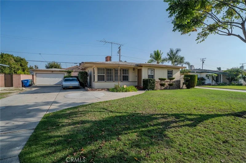 10340 Clancey, Downey, CA 90241