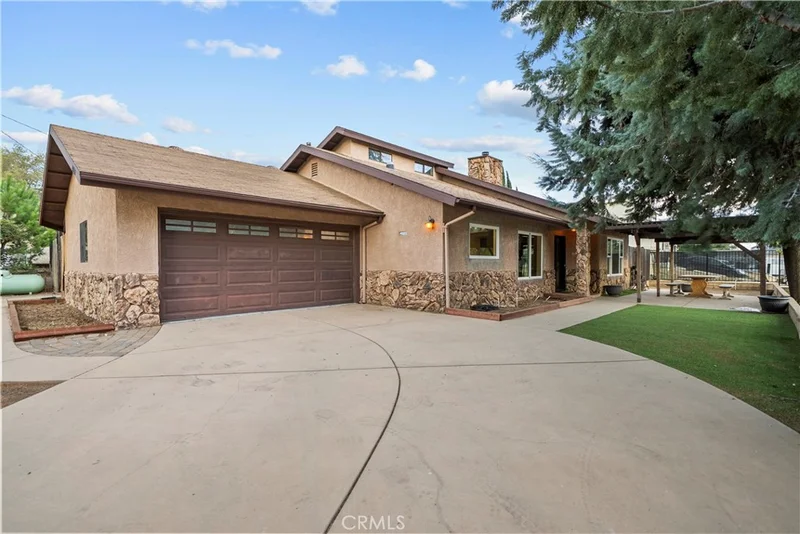 42612 Montello, Lake Elizabeth, CA 93532