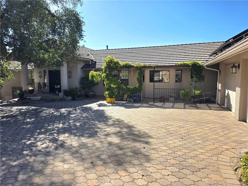 41425 Roaring River, Coarsegold, CA 93614