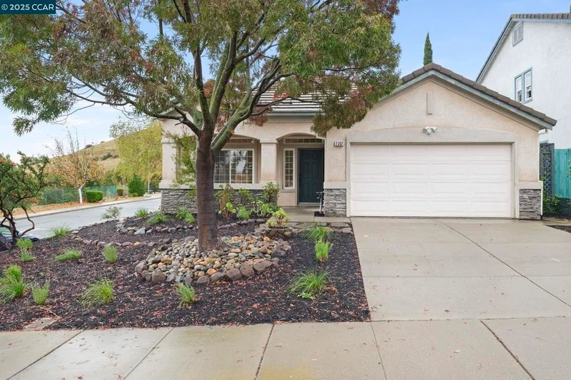 2302 Woodhill Drive, Pittsburg, CA 94565-7333