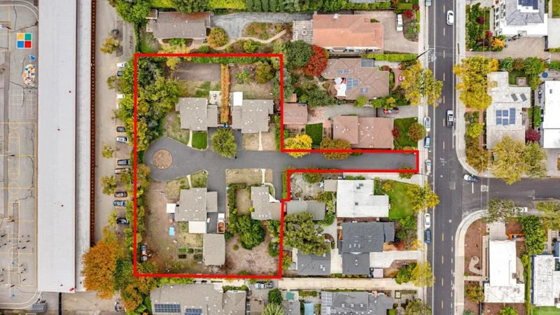 2262 Louis Road, Palo Alto, CA 94303