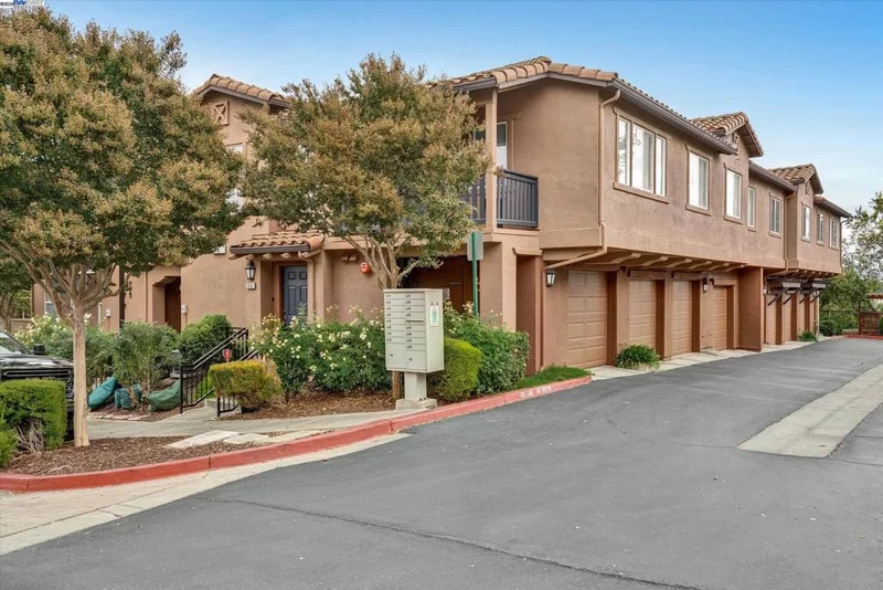 46 Meritage Cmn 202, Livermore, CA 94551
