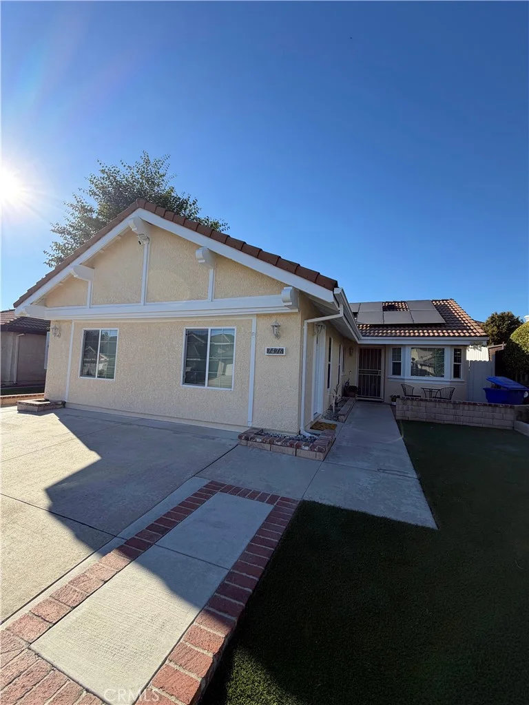 Photo 2 of 7476 Brookside