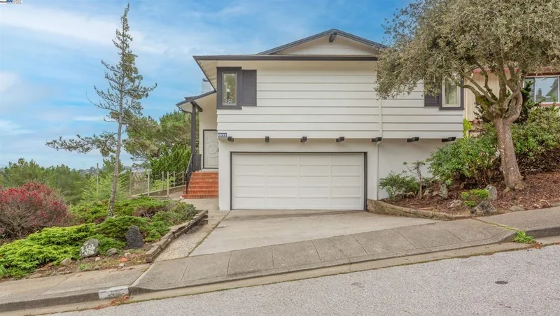 100 Alameda Place, San Bruno, CA 94066-2534