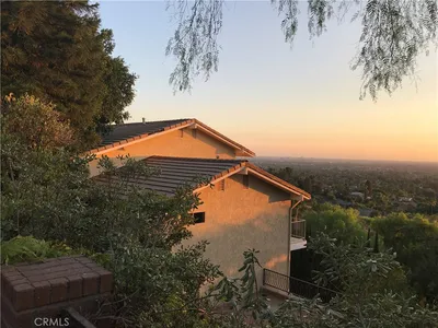 11393 La Vereda Drive photo 2