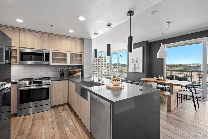 300 W Beech St 1808, San Diego, CA 92101