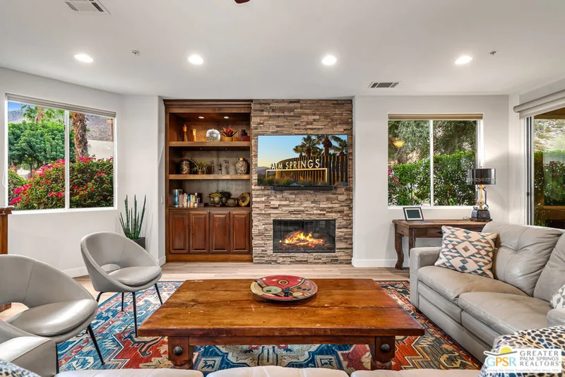 226 Canyon Circle, Palm Springs, CA 92264