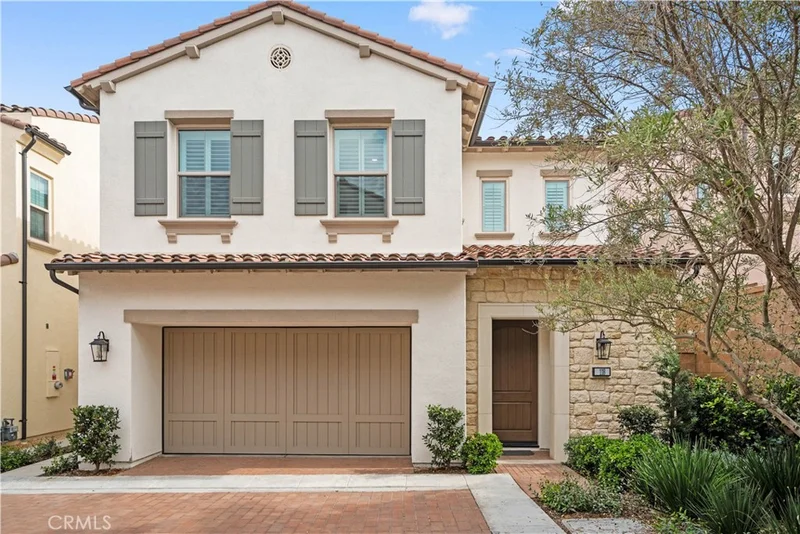 118 Glydon, Irvine, CA 92618