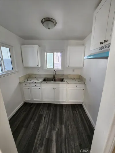 3713 W Imperial 1 photo 2