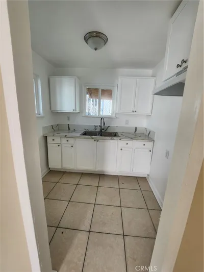 3713 W Imperial 5 photo 2