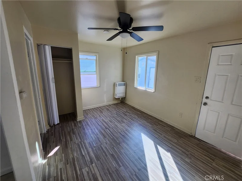 3717 W Imperial 8 photo 2