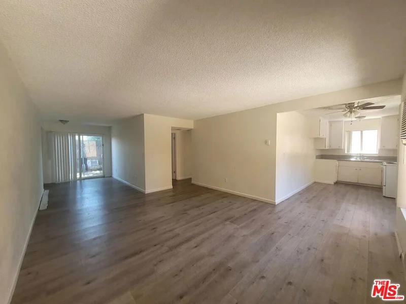 12634 Kalnor Avenue 13 photo 2