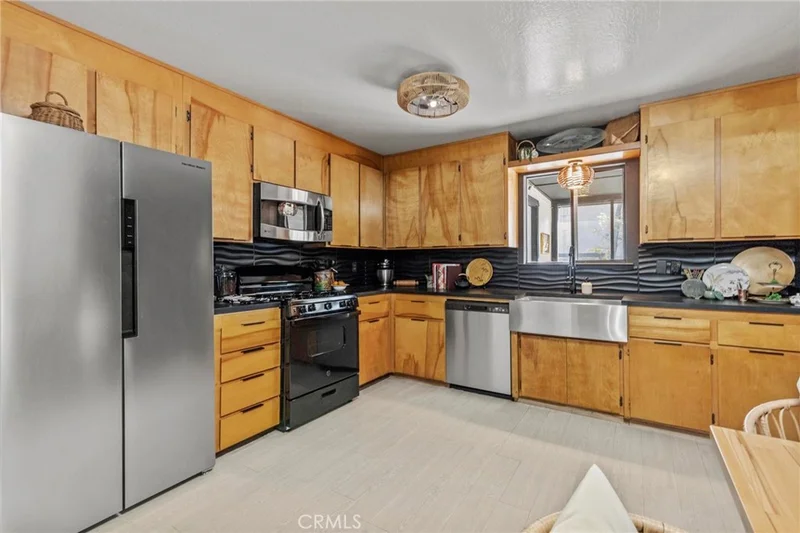 425 Pomona Avenue, Oroville, CA 95965