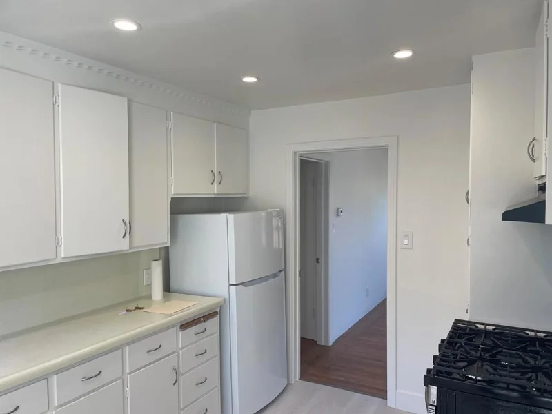 1172 Elm Street, San Carlos, CA 94070