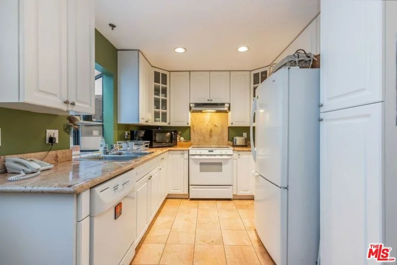 4600 Via Dolce 206, Marina Del Rey, CA 90292