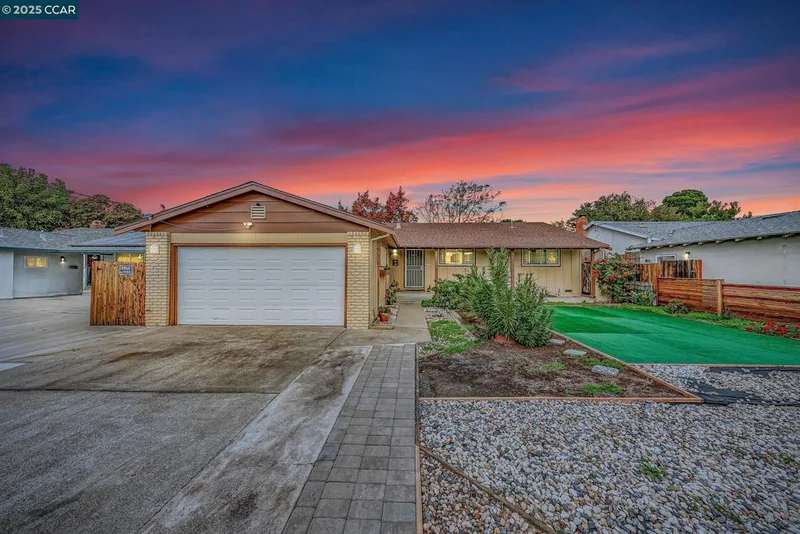 1016 San Carlos Dr, Antioch, CA 94509