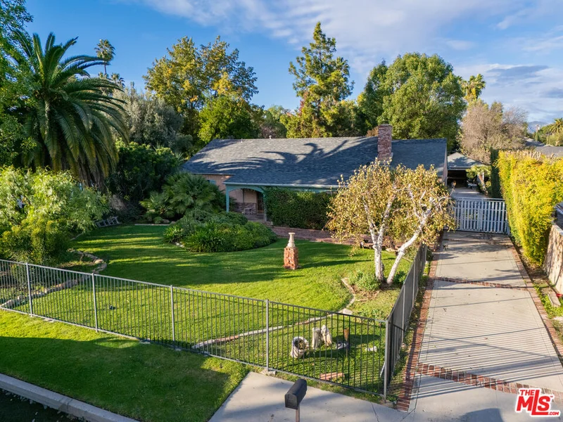 19043 Keswick Street, Reseda, CA 91335