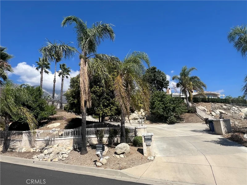 2582 Thunder Mountain, Upland, CA 91784