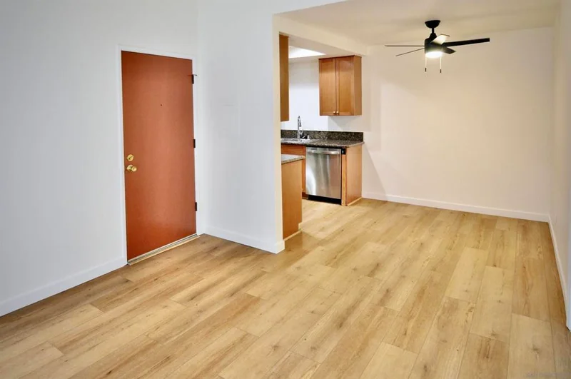 10240 Black Mountain Rd 106, San Diego, CA 92126