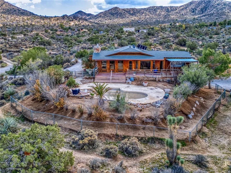 55215 Mountain View, Yucca Valley, CA 92284