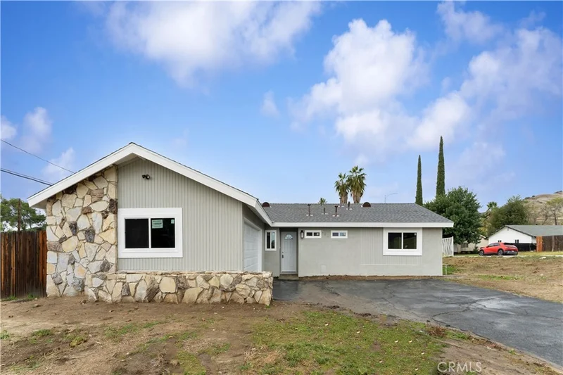 432 Pendleton, Banning, CA 92220
