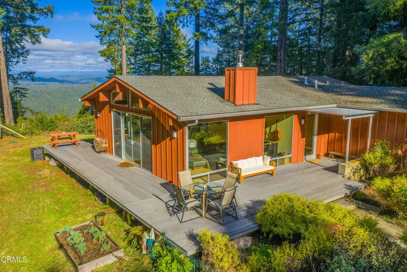 4401 Cameron Road, Elk, CA 95432