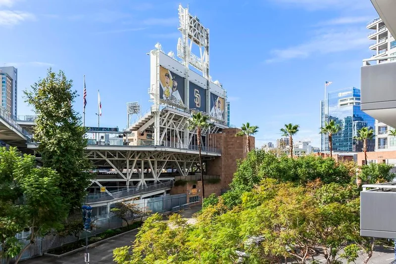 253 10th Ave 325, San Diego, CA 92101