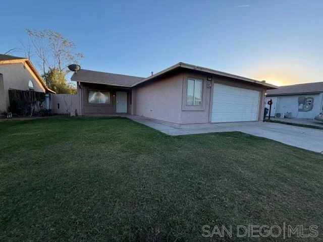 171 Southwind Dr, El Centro, CA 92243