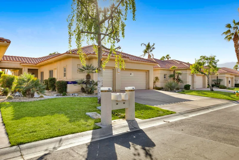 86 Kavenish, Rancho Mirage, CA 92270