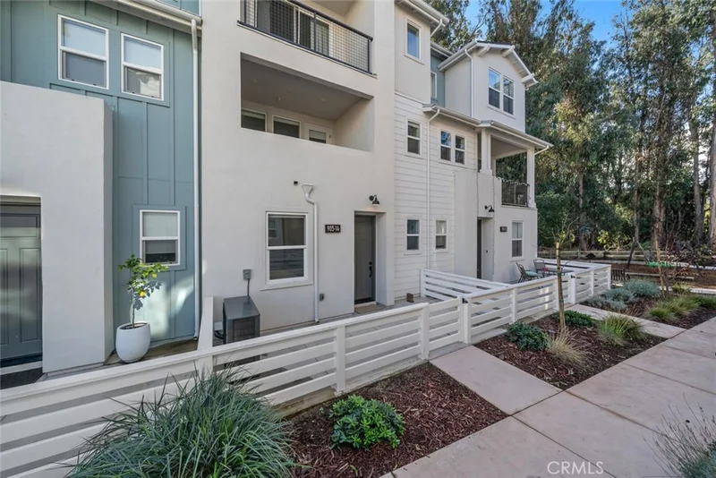 905 Madonna 14, San Luis Obispo, CA 93405