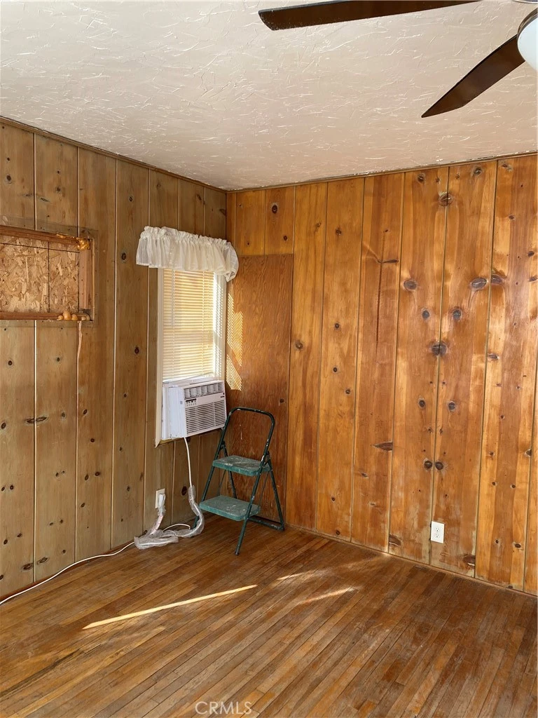 Interior 3