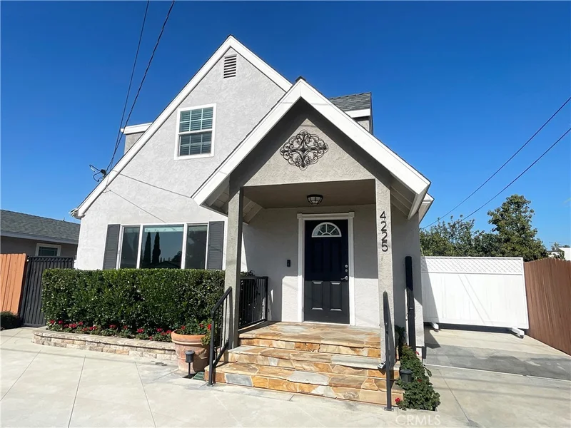 4225 E Court Avenue, Orange, CA 92869