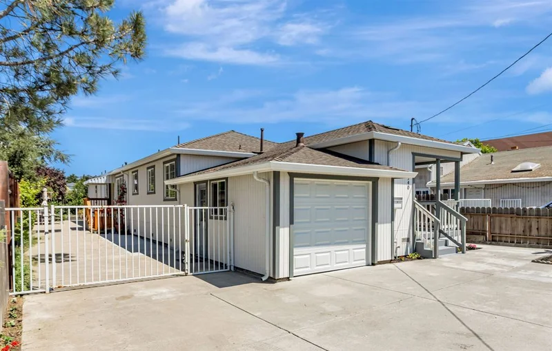 2940 Somerset Ave, Castro Valley, CA 94546