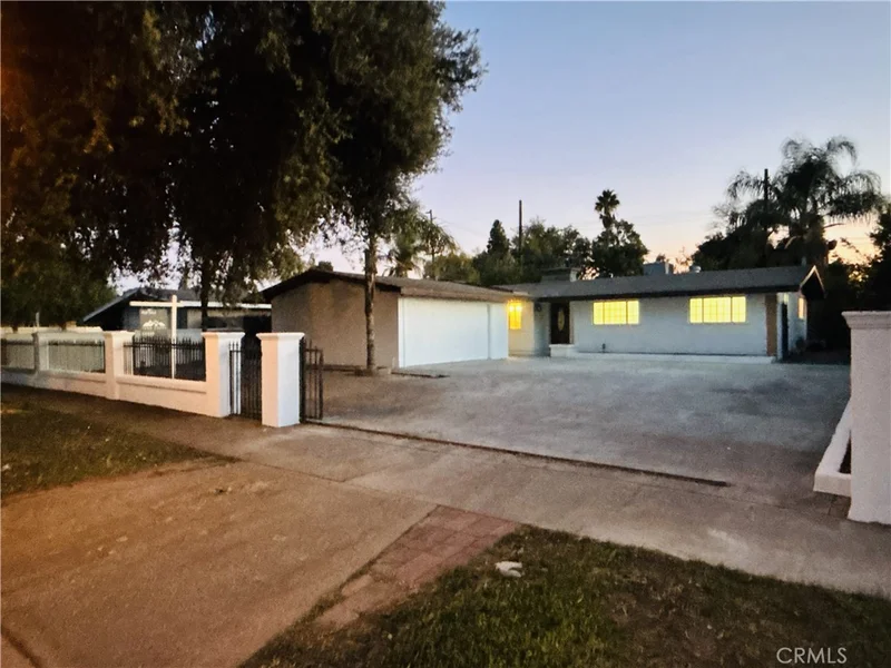 5620 Ensenada, Riverside, CA 92504