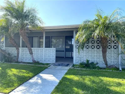 13265 Del Monte Dr., M12-35E photo 2