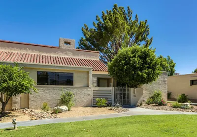 136 Desert West Drive photo 2