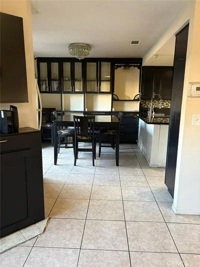 6100 Arbutus Avenue 42 photo 2
