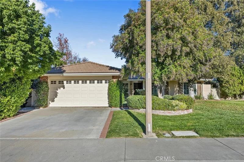 25522 Via Dona Christa, Valencia, CA 91355
