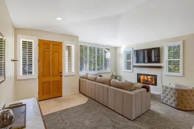 10511 Fairway Court photo 2