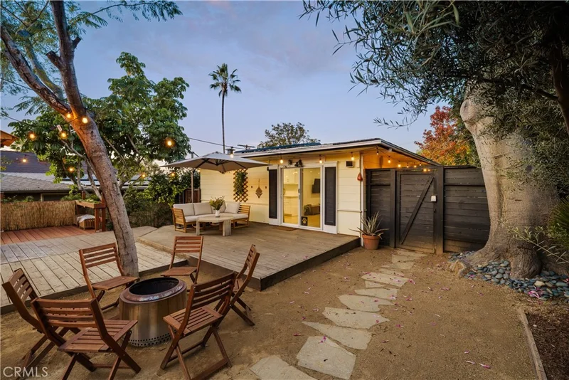 2544 W 5th, Los Angeles, CA 90057