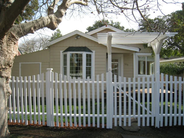 628 8th, Menlo Park, CA 94025
