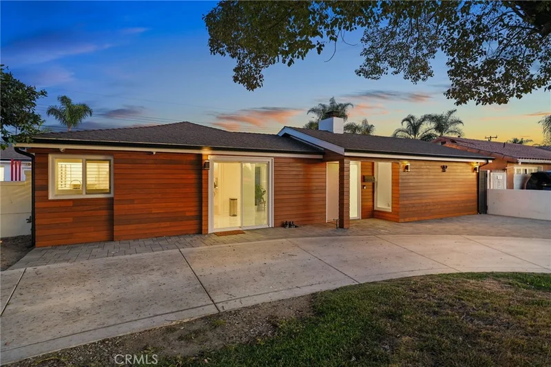 10214 Woodruff, Downey, CA 90241