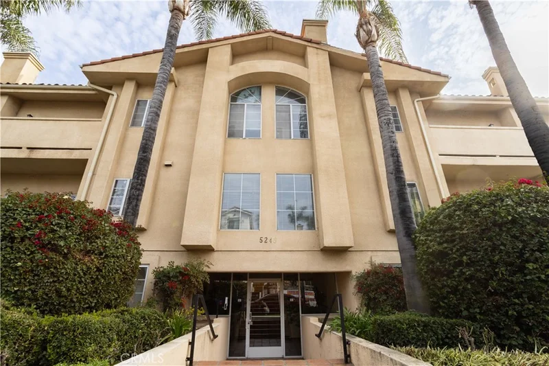 5240 Vantage Avenue 112, Valley Village, CA 91607