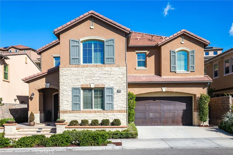 5567 Heritage Oak Dr, Lake Forest, CA 92679