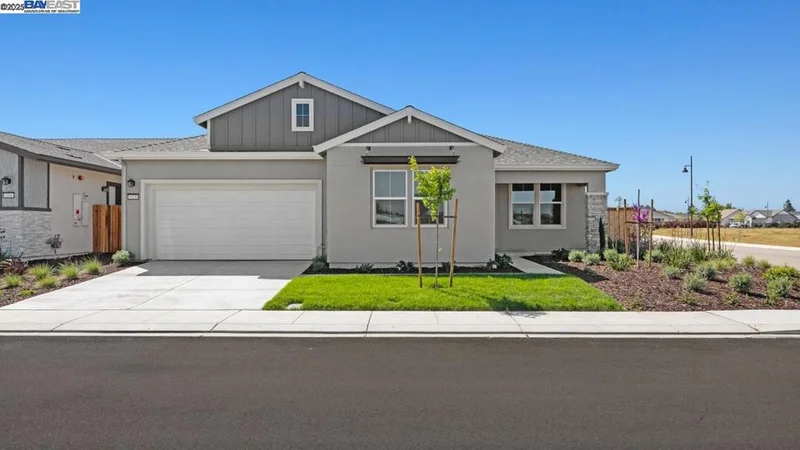 1368 Crescent Avenue, Manteca, CA 95336