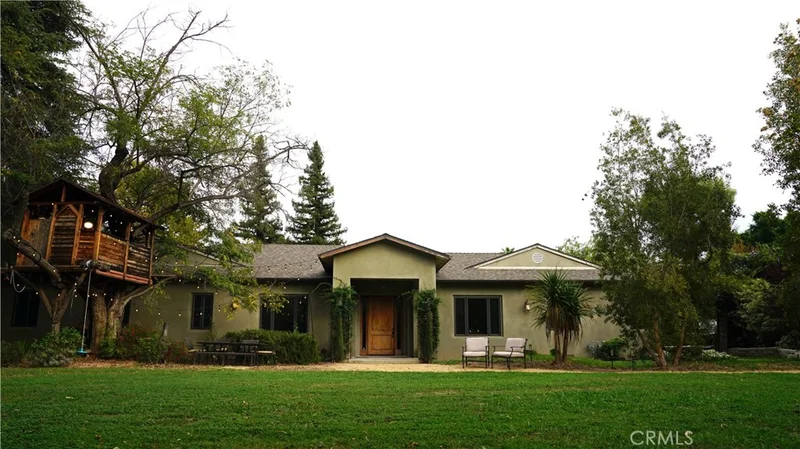 5150 Gloria Avenue, Encino, CA 91436
