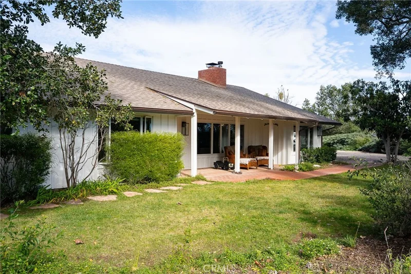 724 N Refugio Road, Santa Ynez, CA 93460