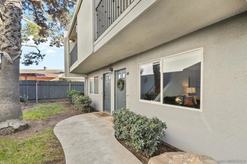 1045 Peach Avenue 38, El Cajon, CA 92021